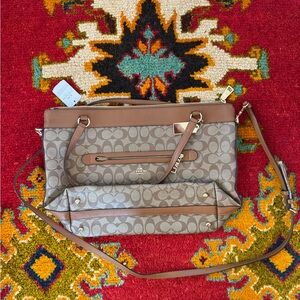 Vintage Coach Tan and Brown Signature Logo Shoulder Bag